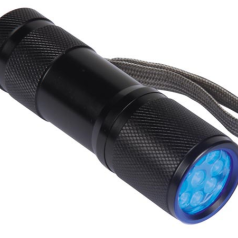 LAMPE DE POCHE - 9 LEDs UV